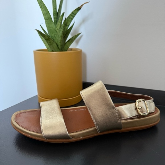 Fitflop metallic gold leather Gracie flat sandals - size 7 - Picture 6 of 10